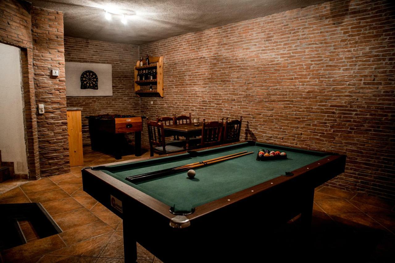 Berger Pince-Vendeghaz, Hajosi Pincek Hotel Luaran gambar