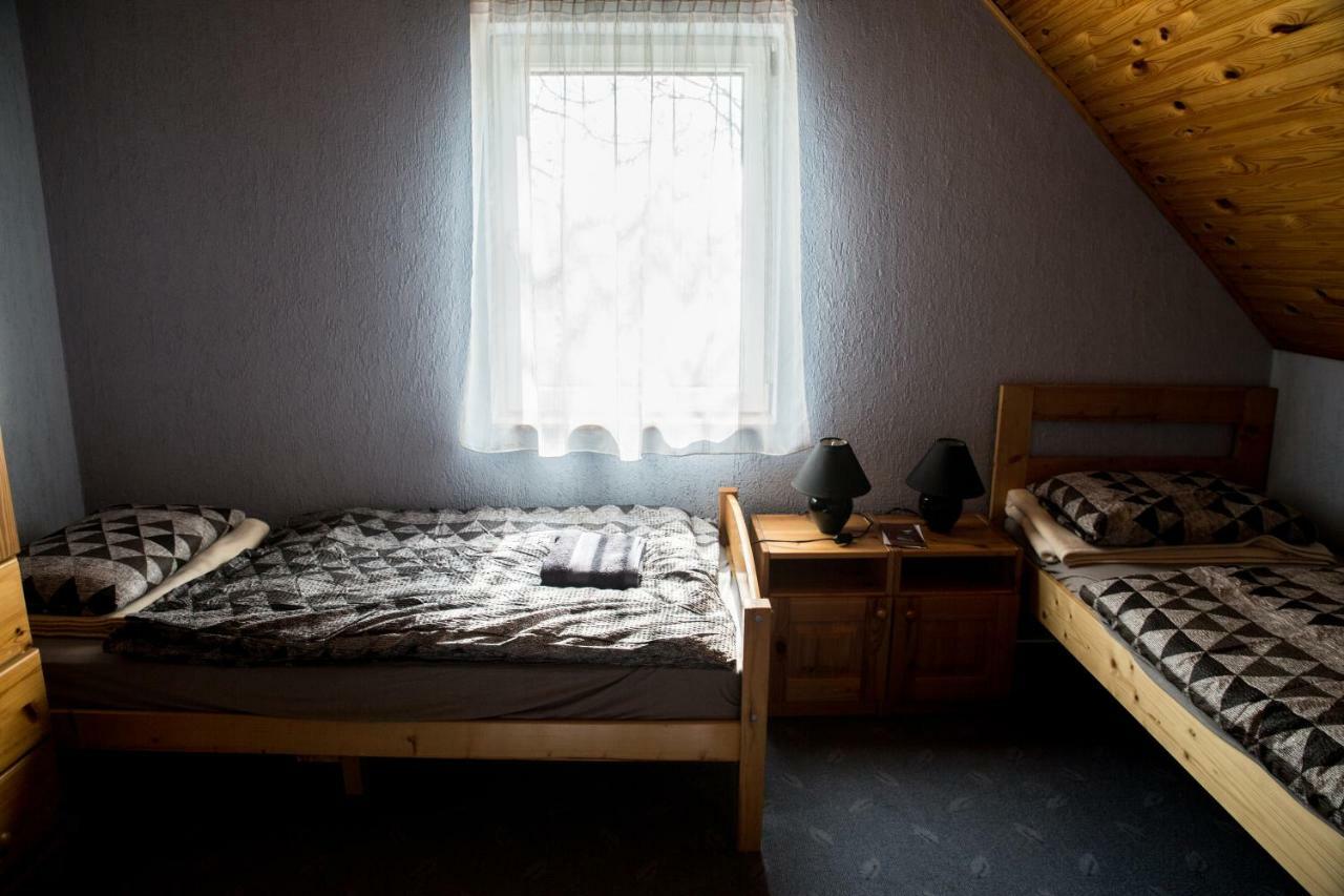 Berger Pince-Vendeghaz, Hajosi Pincek Hotel Luaran gambar