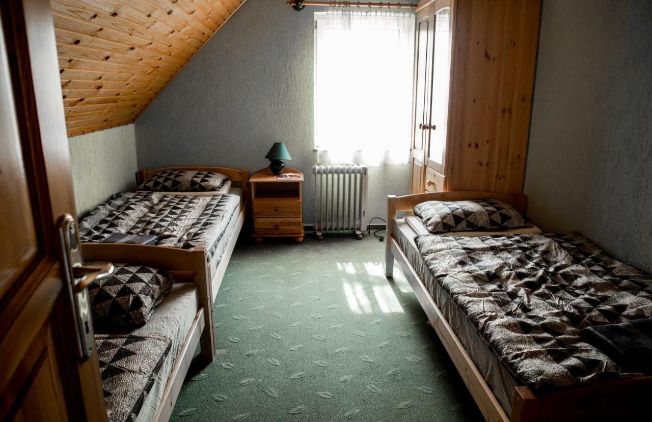 Berger Pince-Vendeghaz, Hajosi Pincek Hotel Luaran gambar
